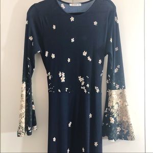 Beautiful long sleeve maxi dress size L